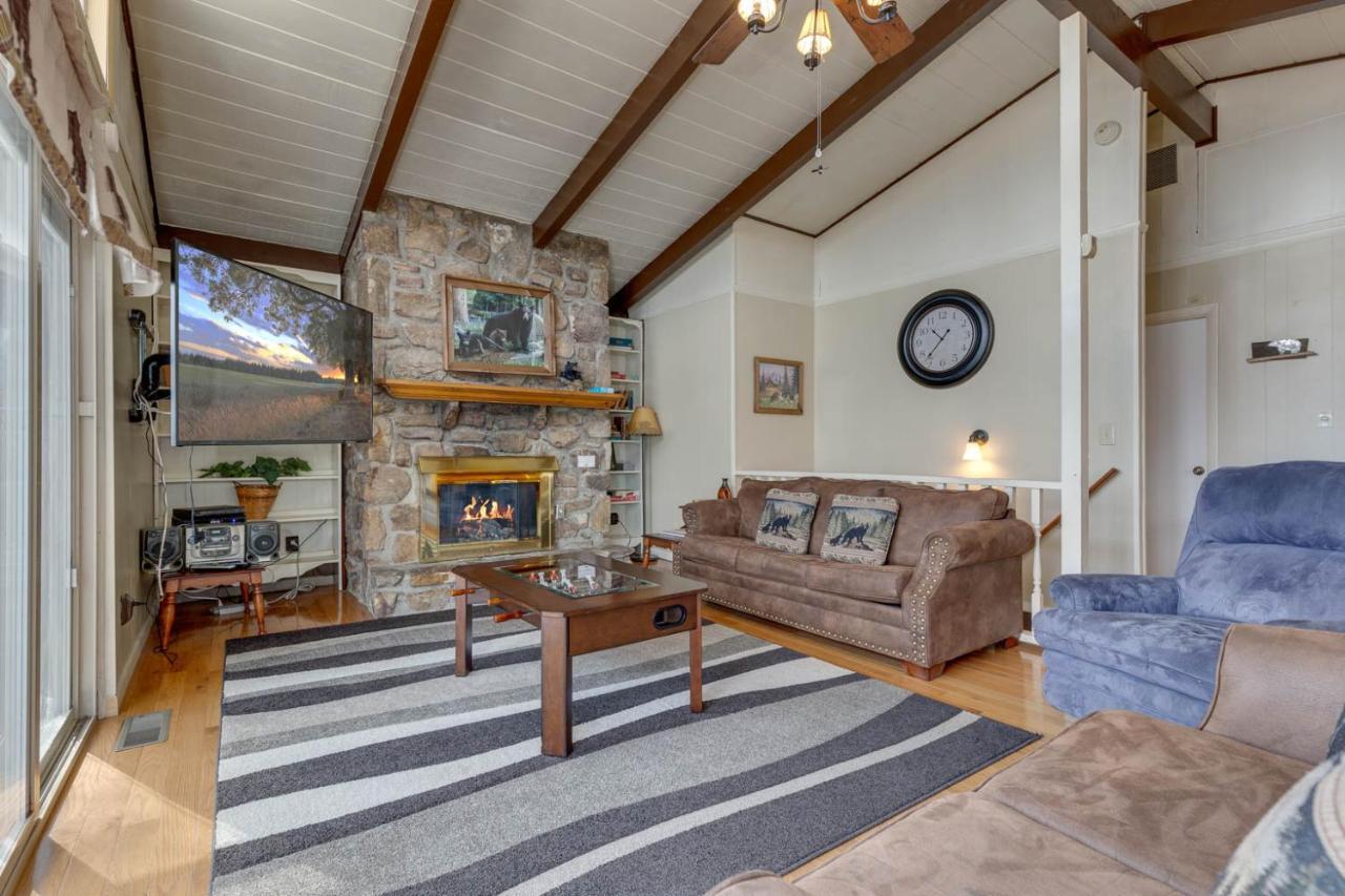 Bear View Chalet, 3 Bedroom, Pool, Pets, Arcades, Wifi, Hot Tub, Sleeps 12 Gatlinburg Exterior foto
